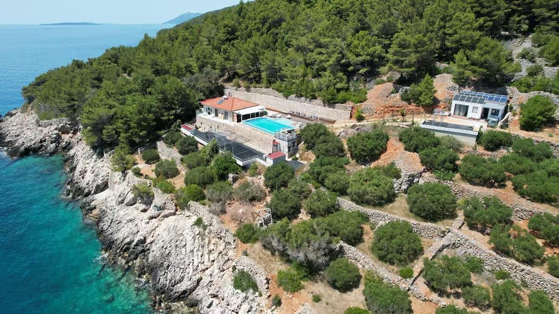 Villa in Sucuraj, Split-Dalmatia County, Croatia 1 - 18289922