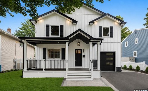 House in Pompton Lakes, New Jersey, United States 1