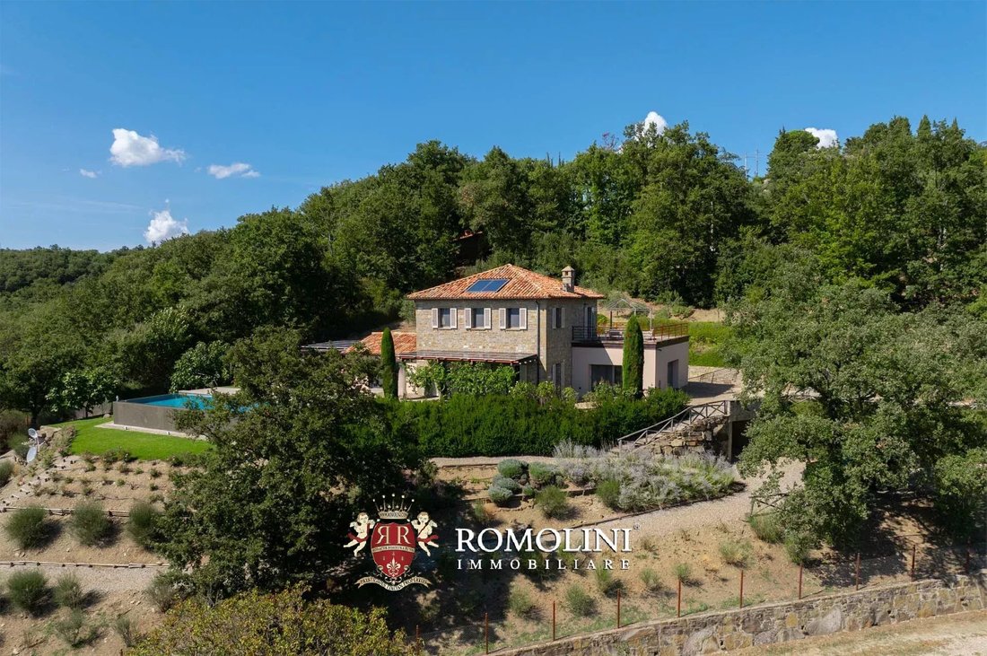Villa in Tuoro sul Trasimeno, Umbria, Italy 2 - 15665720