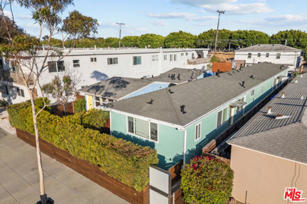 Santa Monica, California, United States 2 - 18284248