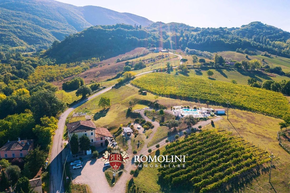 Villa in Historic Center, Macerata, Marche 4 - 16771526