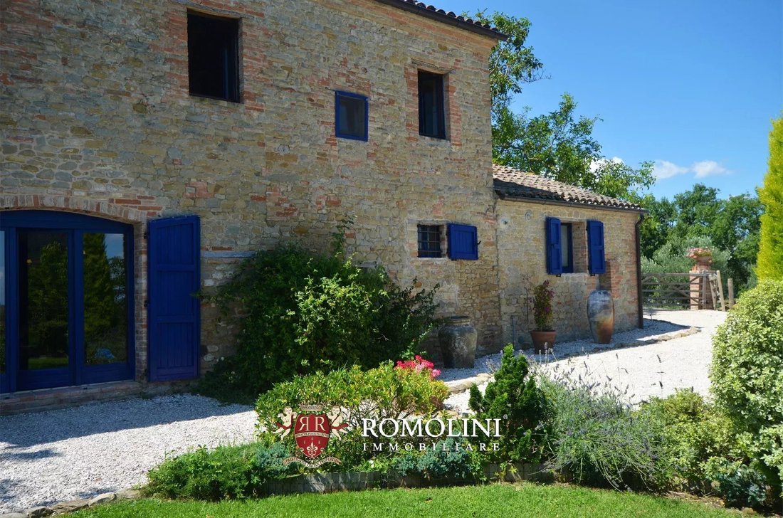 House in Tolentino, Marche, Italy 2 - 15666421