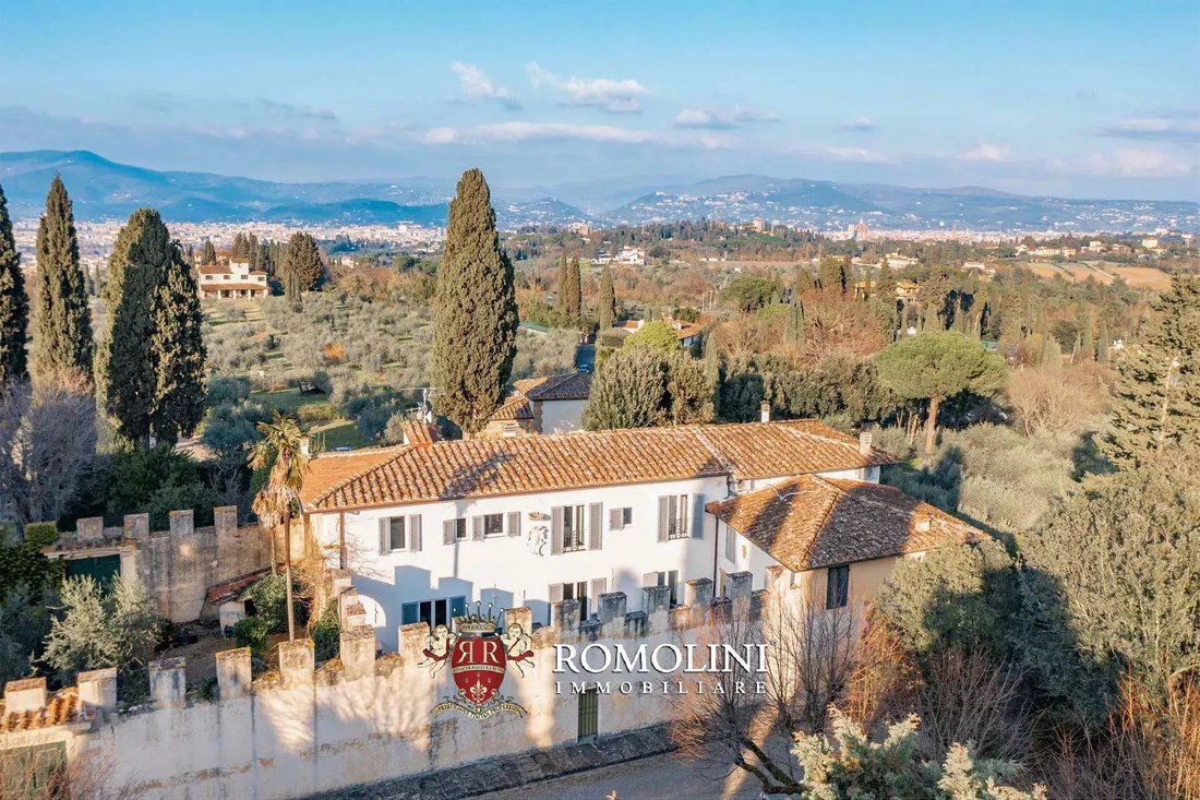 Villa in Two Roads - San Gaggio, Florence, Italy 3 - 15666167