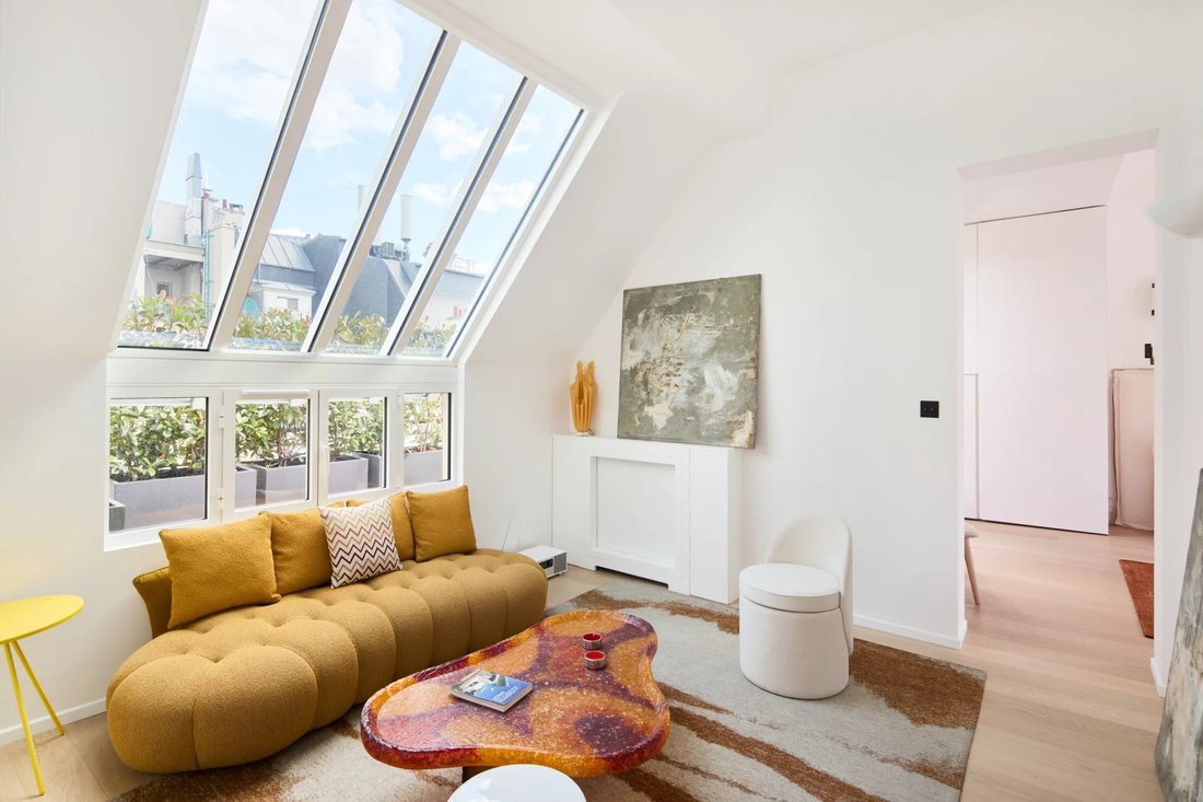 Apartment in Saint Philippe du Roule, Paris 8e Arrondissement, Paris 3 - 18282336