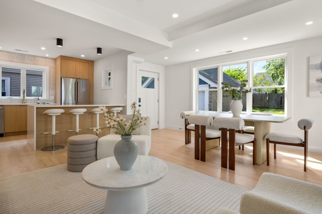 Condo in Arlington, Massachusetts, United States 1 - 18289541