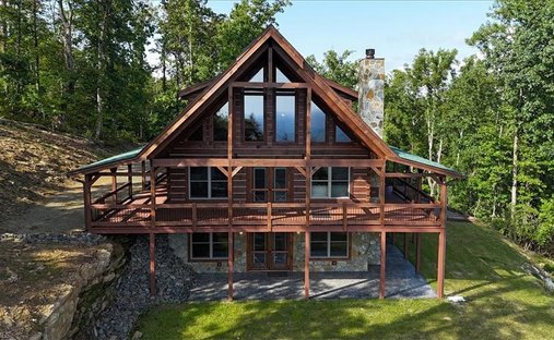 House in Ararat, Virginia, United States 1