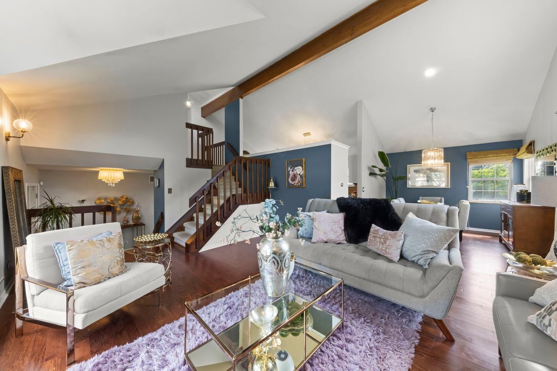 House in Aurora, Illinois, United States 4 - 18285821