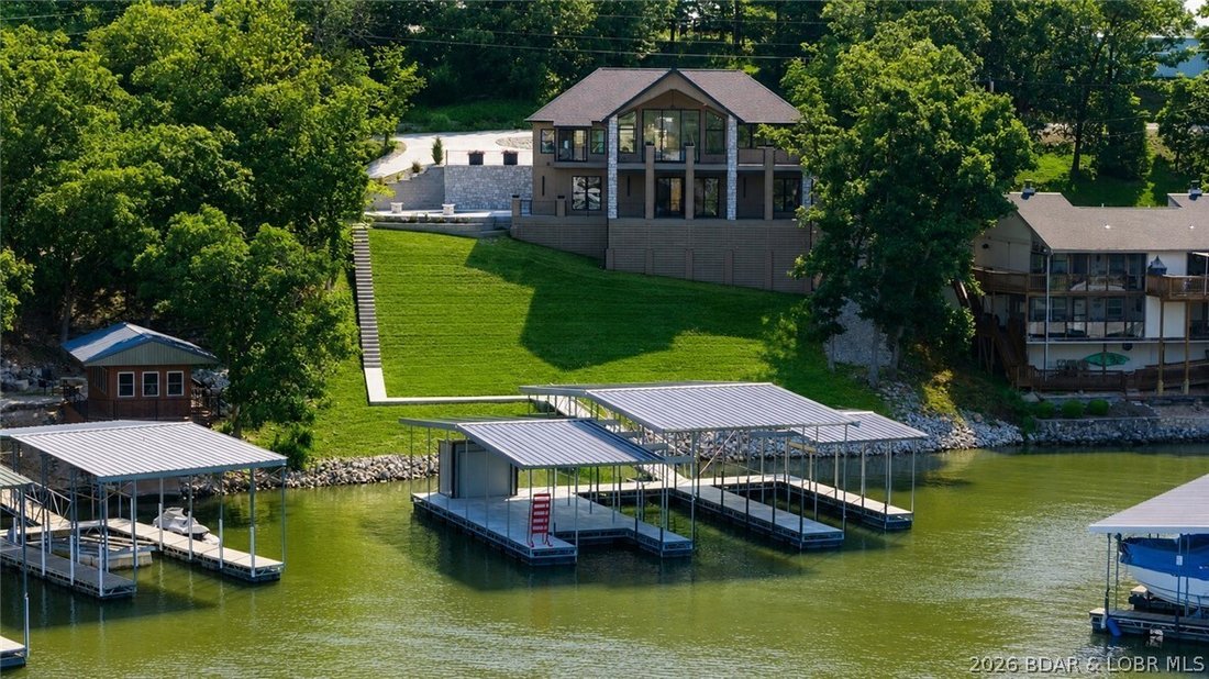 House in Lake Ozark, Missouri, United States 2 - 18215016