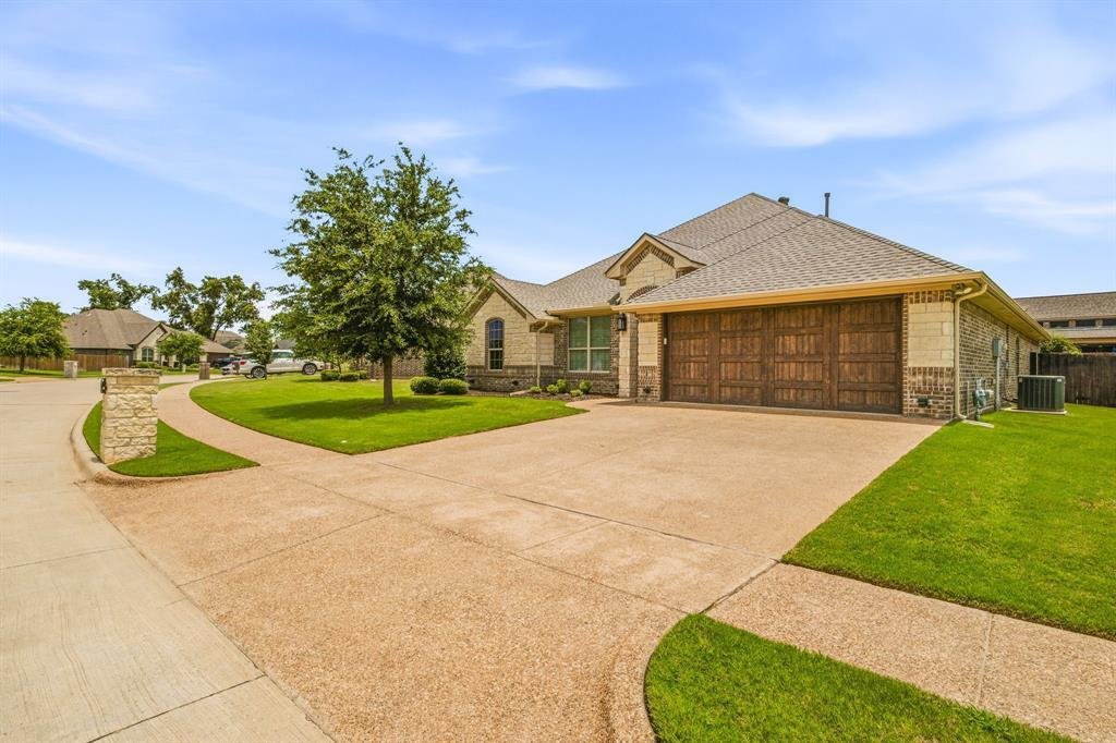 House in Granbury, Texas, United States 3 - 18281772