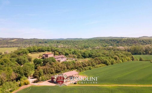 Estate in Civitella Paganico, Tuscany, Italy 1