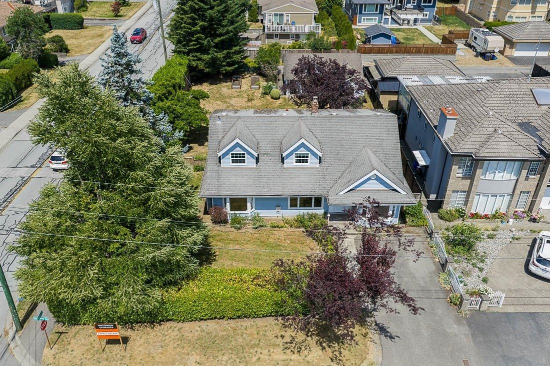 House in Coquitlam, British Columbia, Canada 3 - 18287759