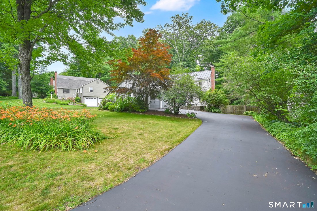 House in Simsbury, Connecticut, United States 2 - 18285769