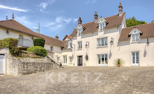 House in Fontenay-Saint-Pere, Ile-de-France, France 1