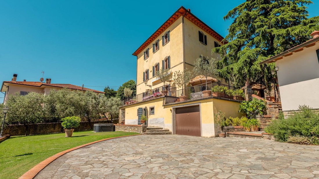 Villa in Castiglion Fiorentino, Tuscany, Italy 1 - 18285776