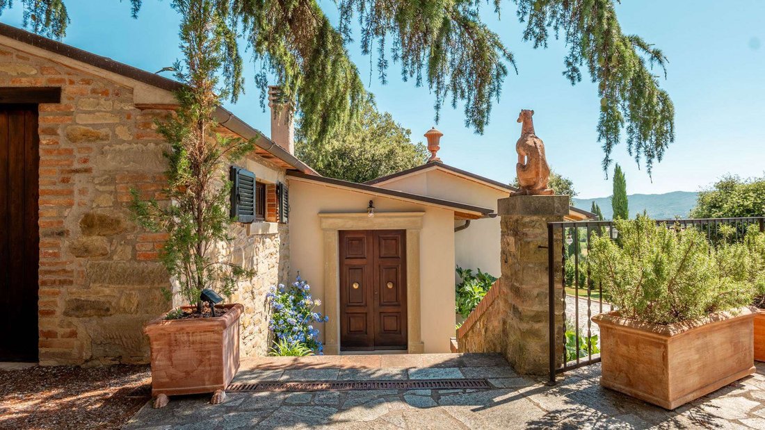 Villa in Castiglion Fiorentino, Tuscany, Italy 3 - 18285776