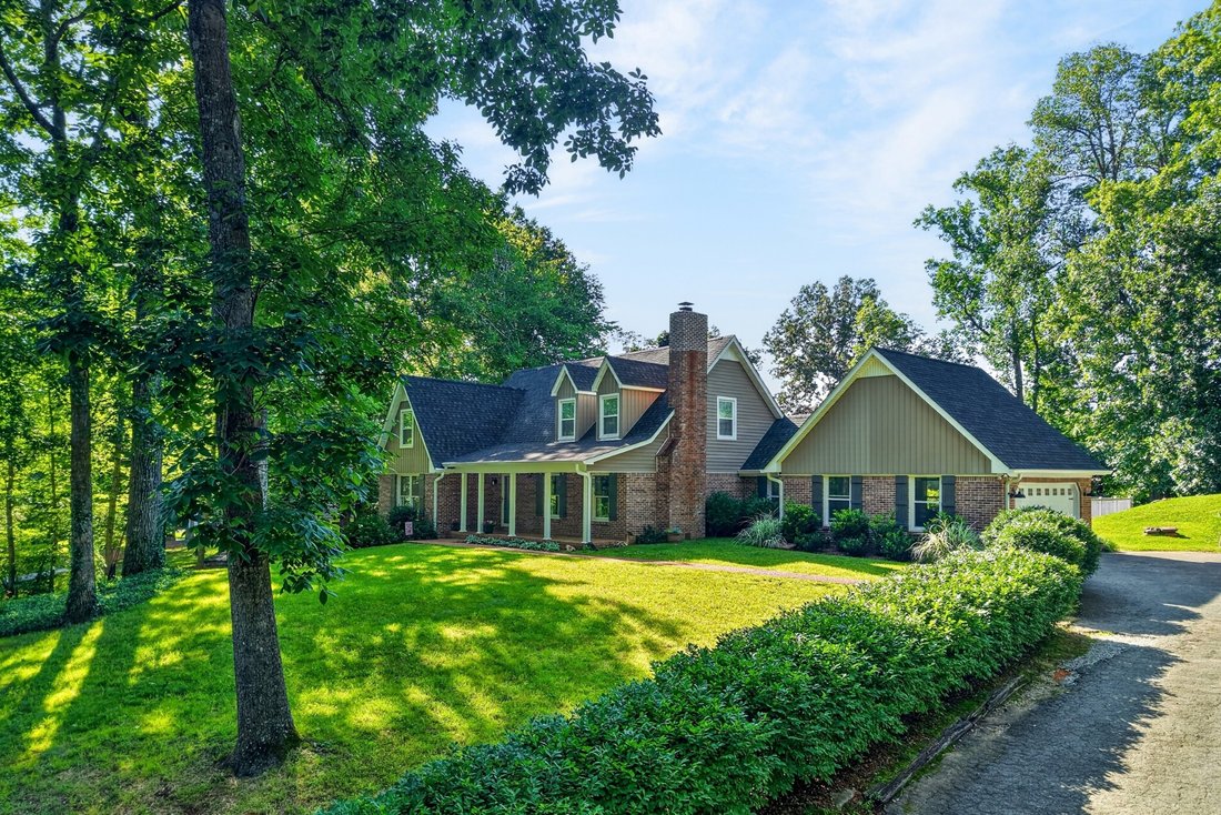 House in McMinnville, Tennessee, United States 5 - 18141037