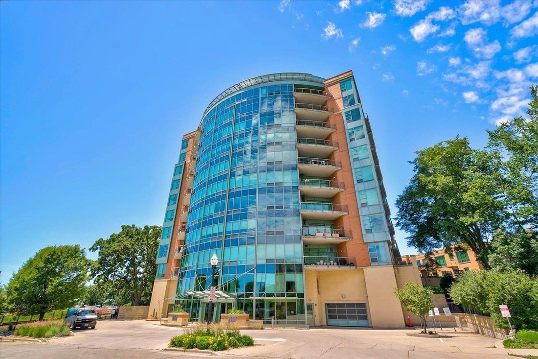 Condo in Madison, Wisconsin, United States 1 - 18284413
