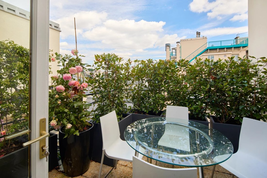 Apartment in Saint Philippe du Roule, Paris 8e Arrondissement, Paris 5 - 18282336