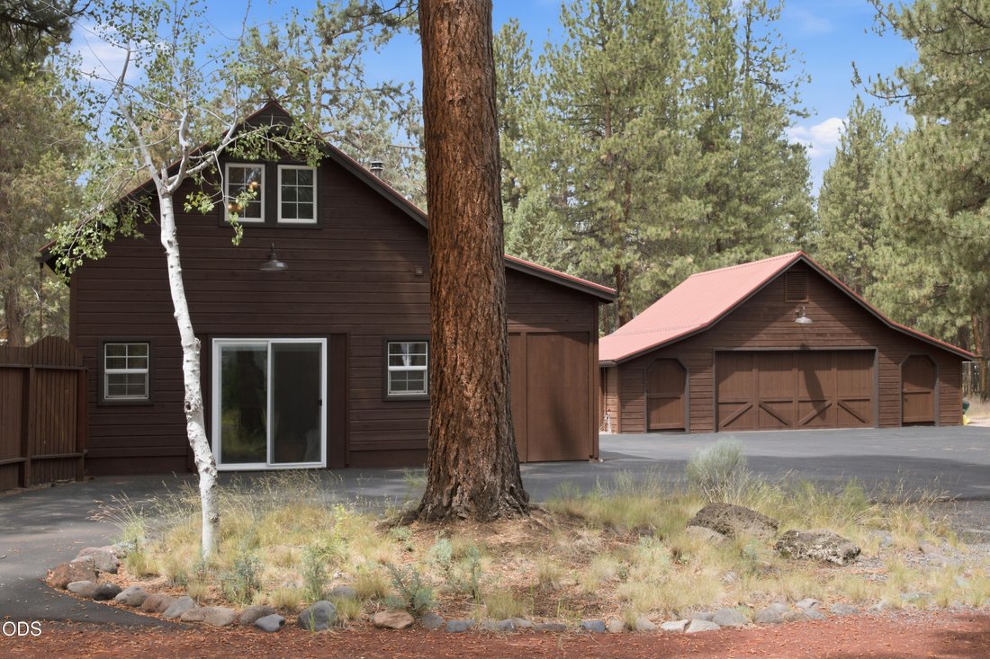 House in Sisters, Oregon, United States 3 - 18283815
