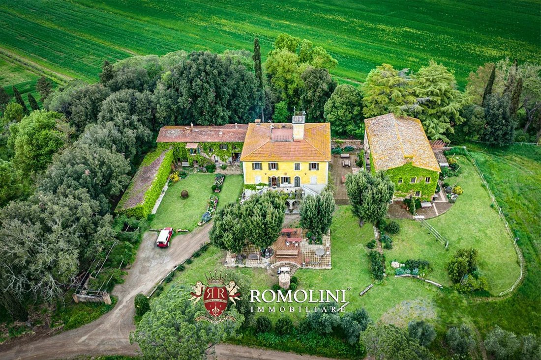Estate in Gavorrano, Tuscany, Italy 1 - 15666000