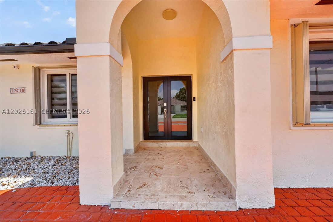House in Miami, Florida, United States 1 - 18026035