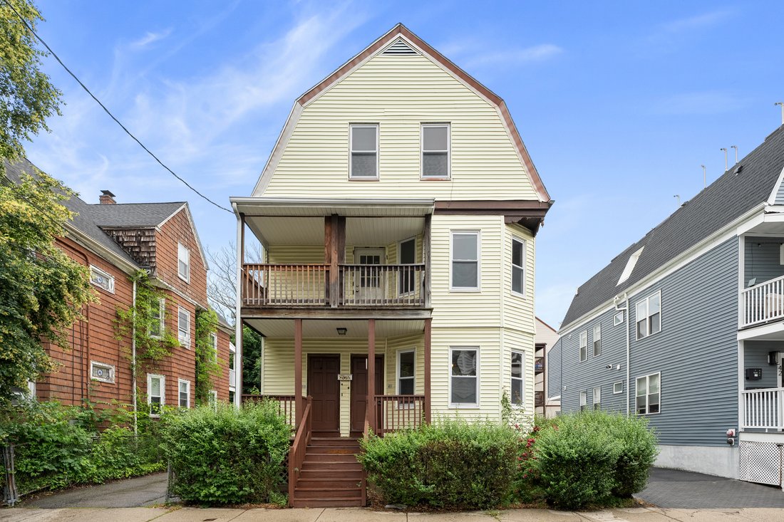 Somerville, Massachusetts, United States 2 - 18289543