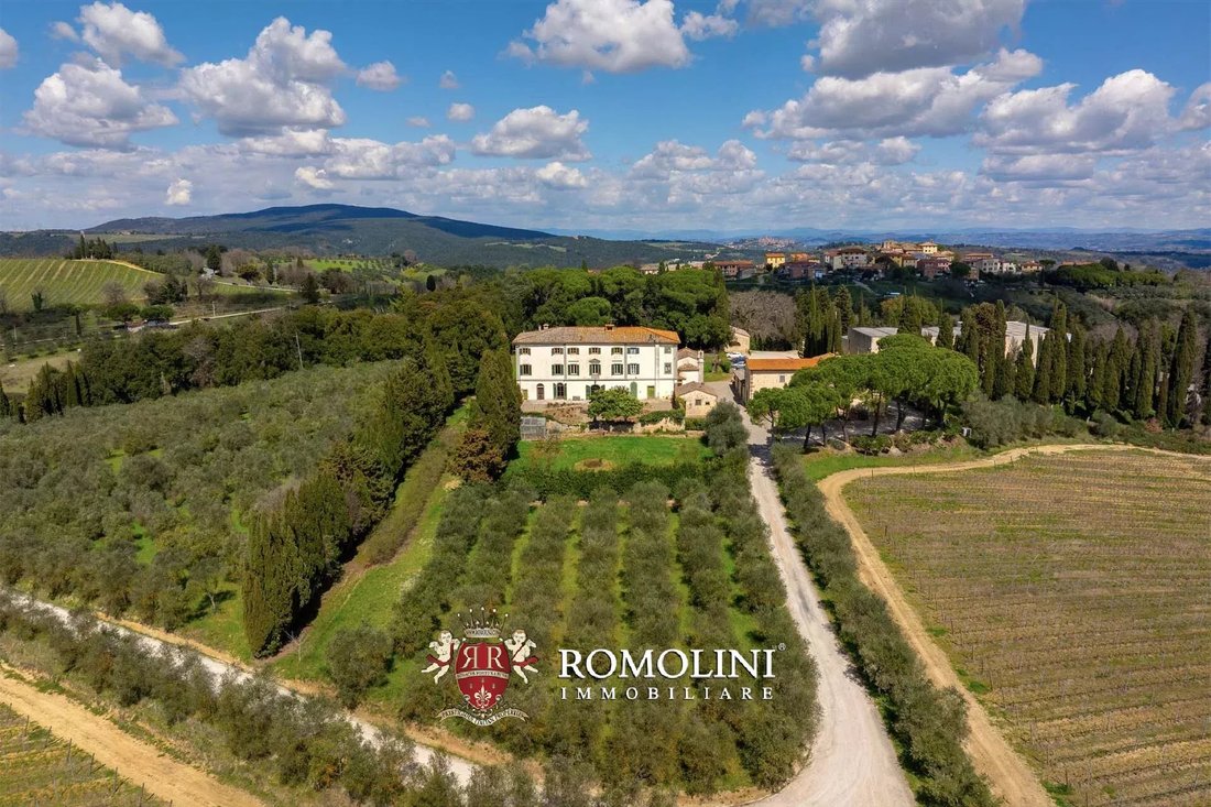 Corps de ferme à San Gimignano, Toscane, Italie 2 - 15663465