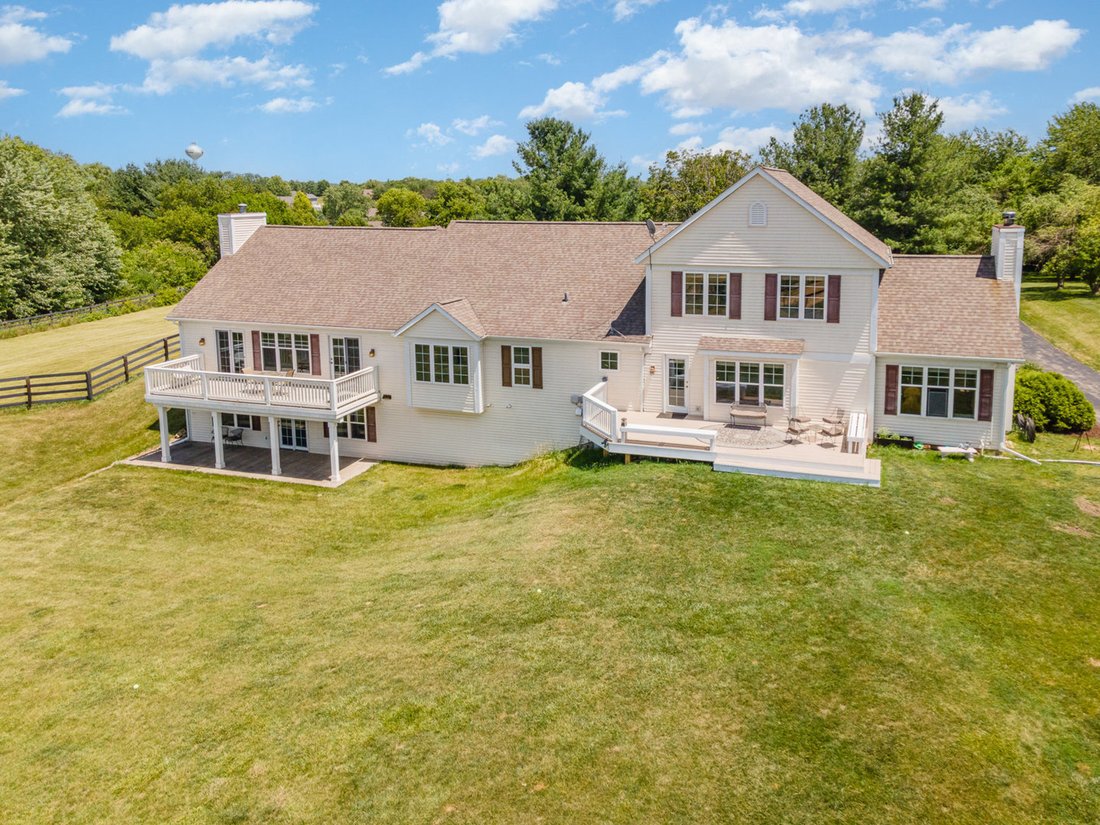 House in Caledonia, Illinois, United States 2 - 18290981