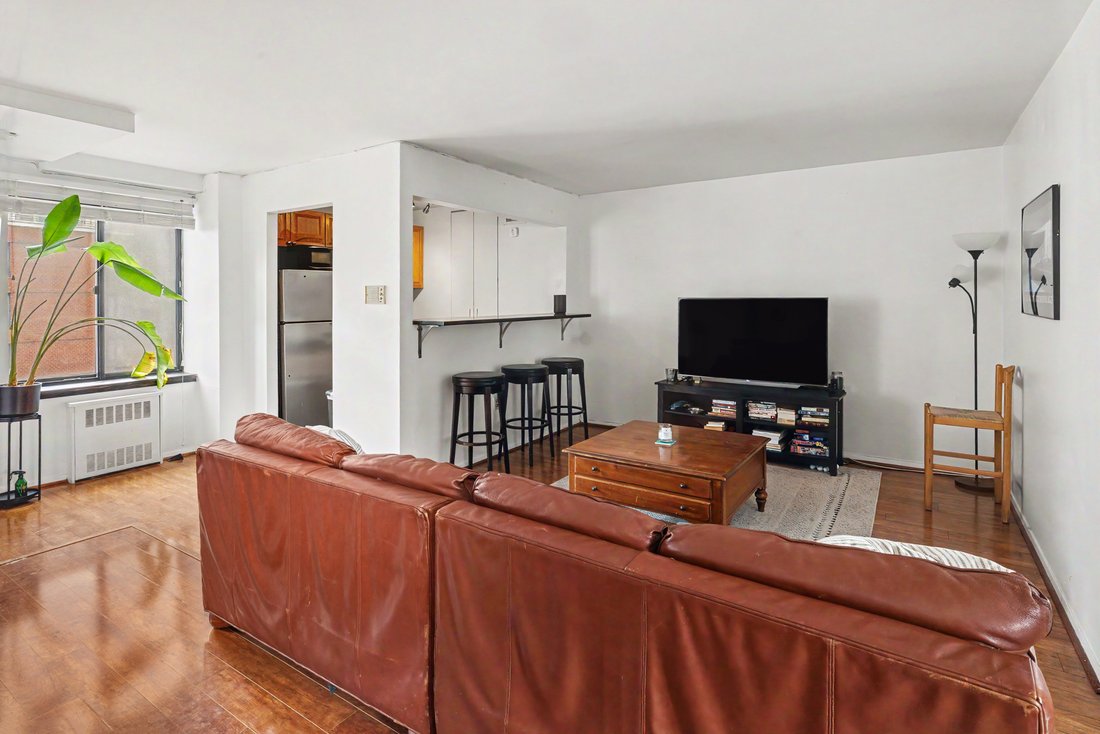 New York, New York, United States 1 - 18281946