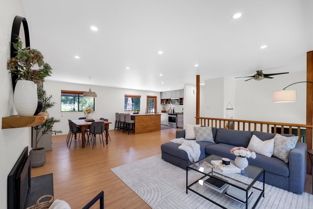 House in Squamish, British Columbia, Canada 4 - 18287754