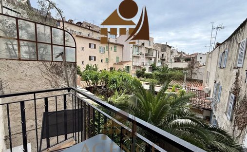 Apartment in Vieille Ville, Antibes, France 1