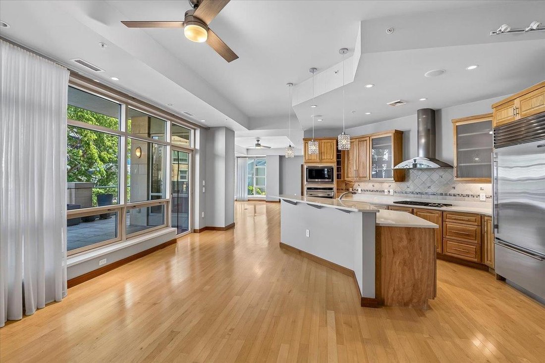 Condo in Madison, Wisconsin, United States 5 - 18284413