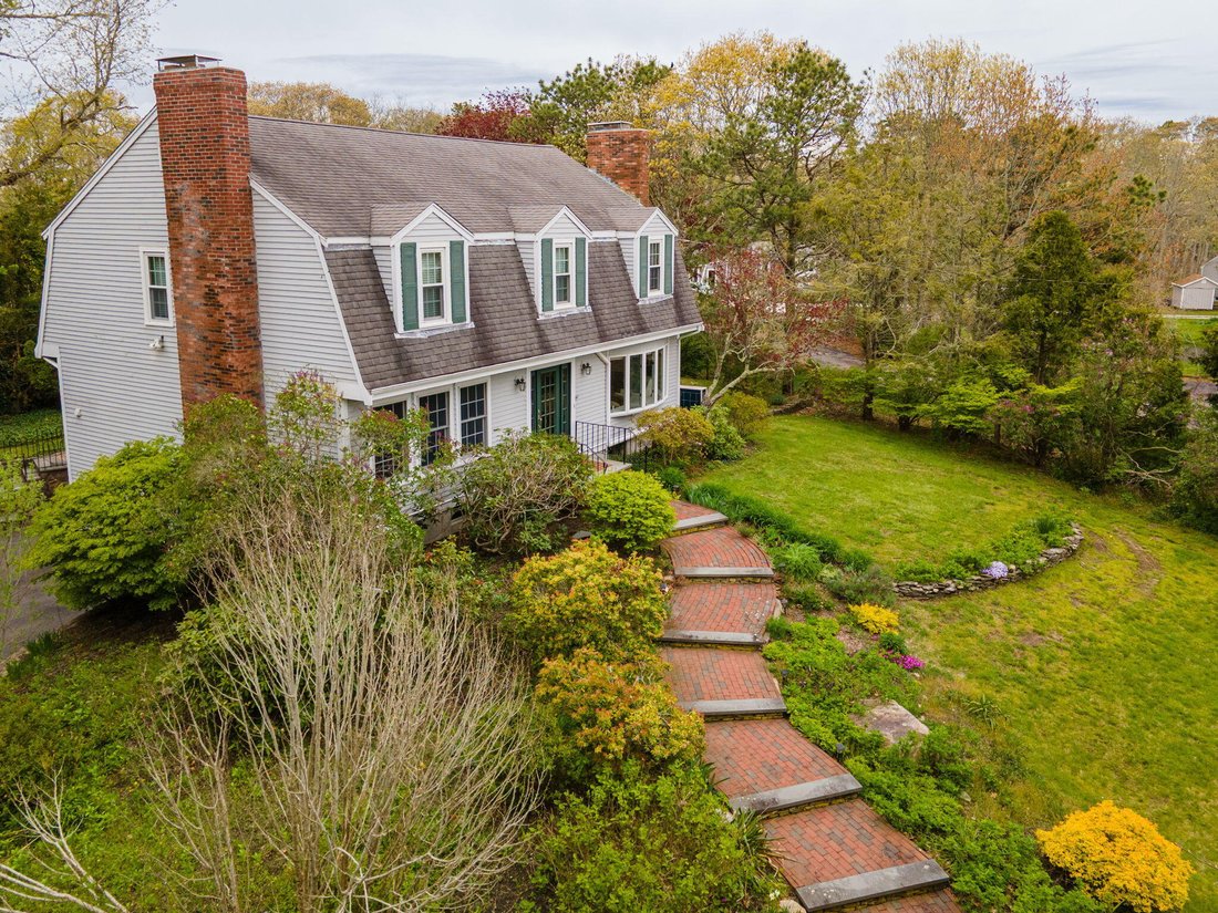 House in Bourne, Massachusetts, United States 3 - 18279902