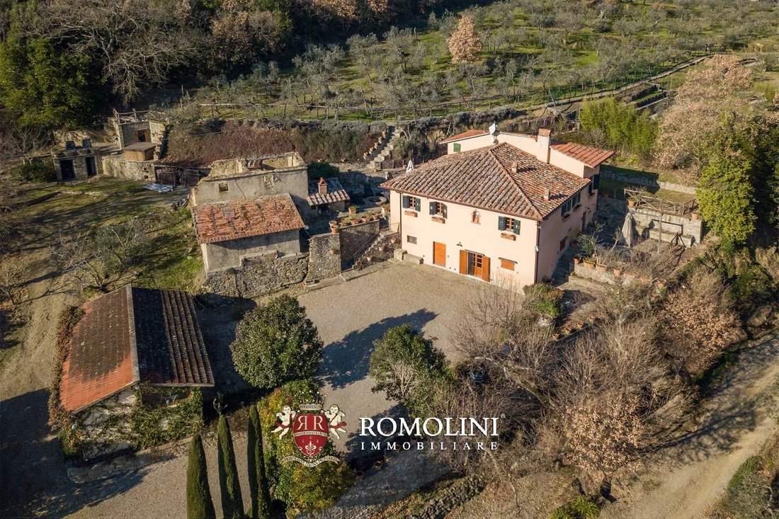 Villa in Castiglion Fiorentino, Tuscany, Italy 2 - 15664059