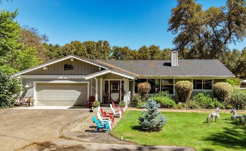 House in Rough and Ready, California, United States 1