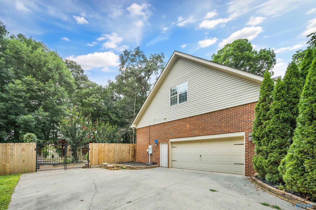 House in Redstone Arsenal, Alabama, United States 4 - 18293574
