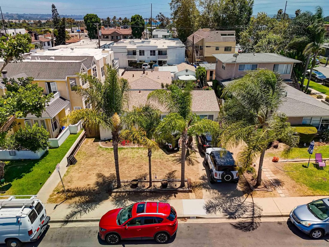 San Diego, California, United States 3 - 18286275