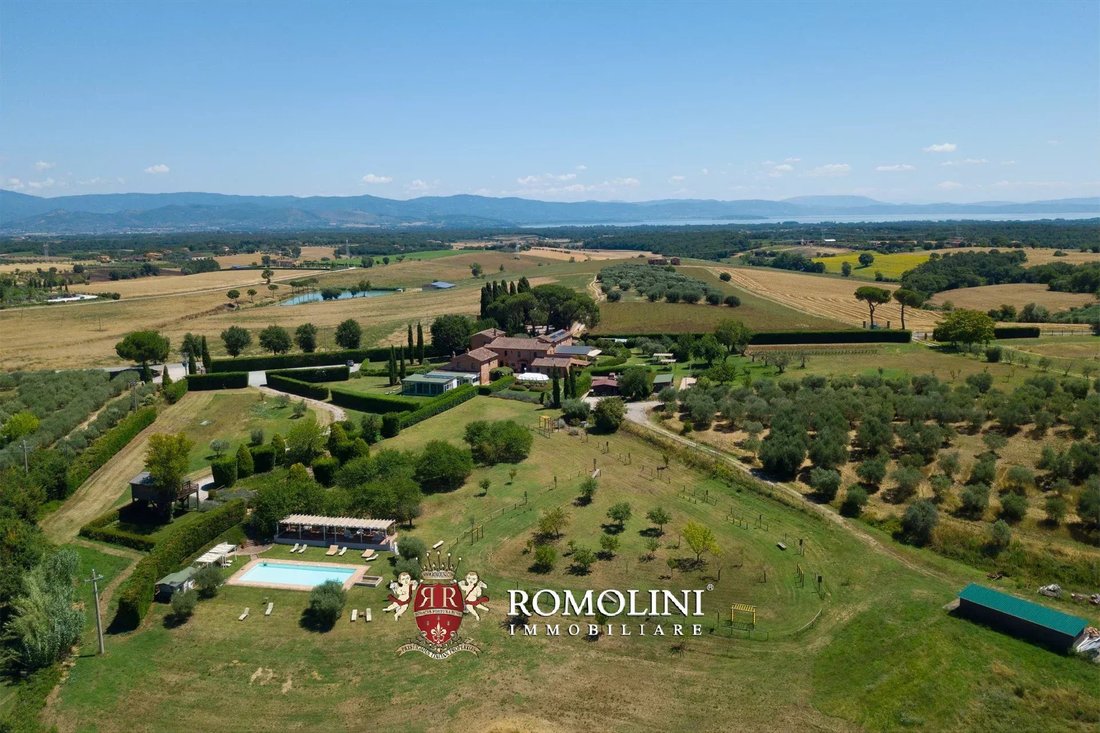 Castiglione del Lago, Umbria, Italy 2 - 15665941