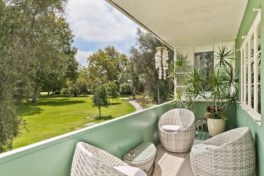 Condo in Los Angeles, California, United States 1 - 18288077