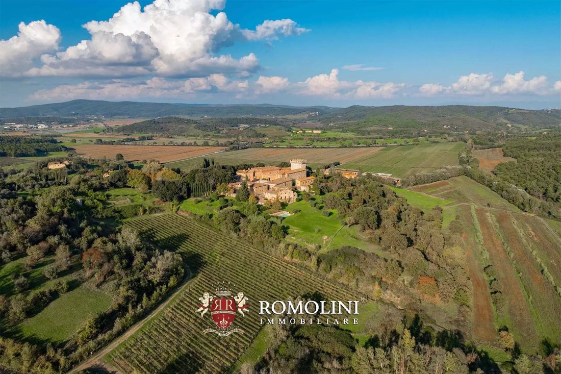 Castle in Rapolano Terme, Tuscany, Italy 2 - 15663441