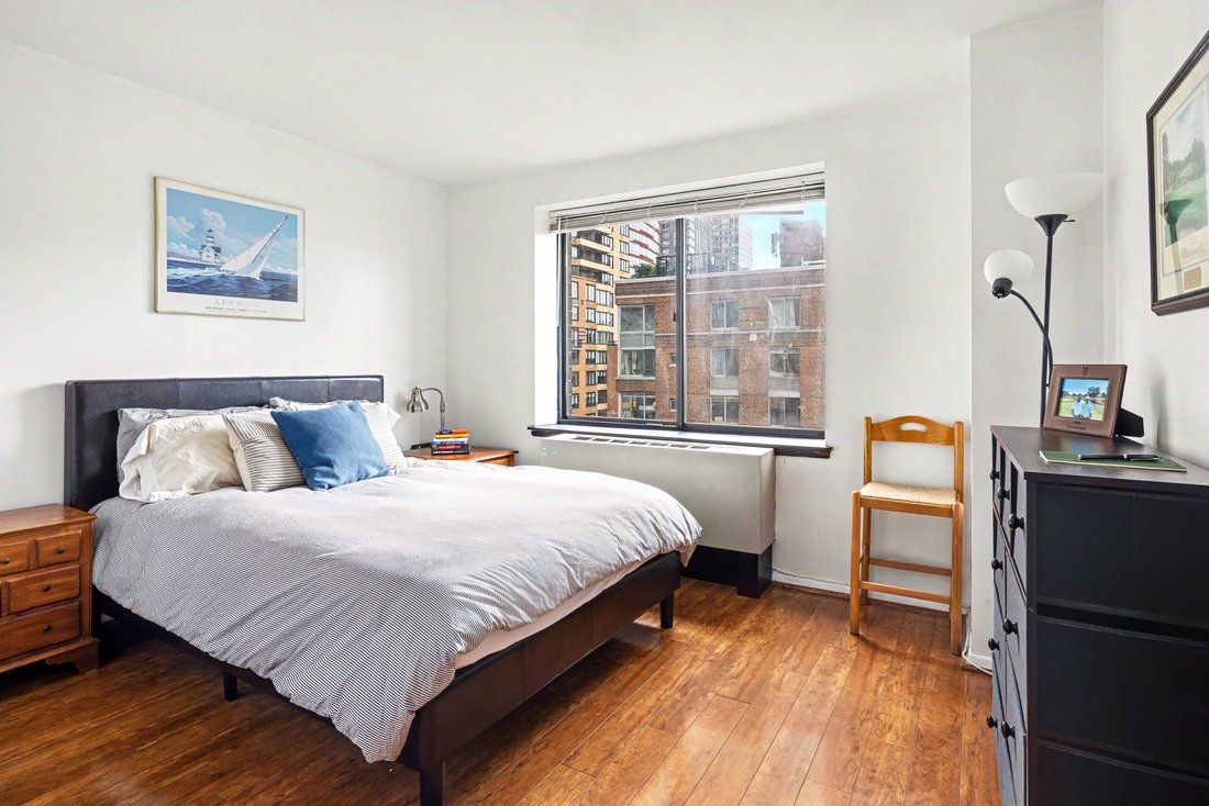 New York, New York, United States 5 - 18281946