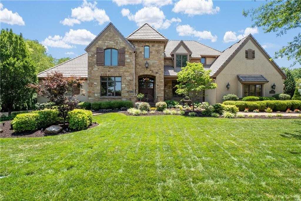 House in Leawood, Kansas, United States 1 - 17971354