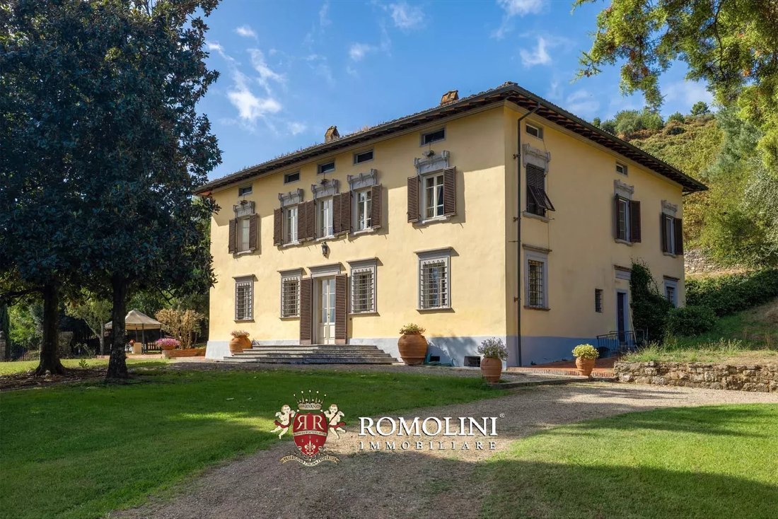 Villa in Historic Center, Lucca, Tuscany 1 - 15665663