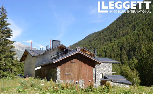 House in Champagny-en-Vanoise, Auvergne-Rhône-Alpes, France 1