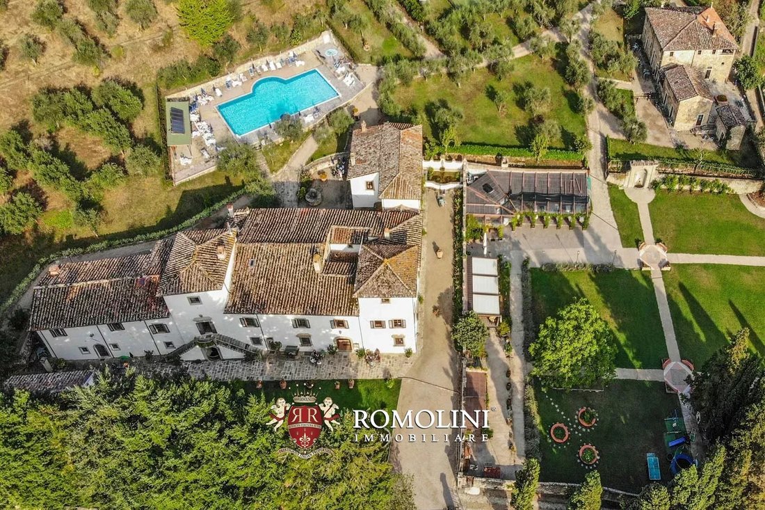 Estate in Pelago, Tuscany, Italy 4 - 15665883