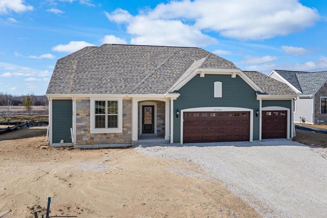 House in Pewaukee, Wisconsin, United States 1 - 18284387