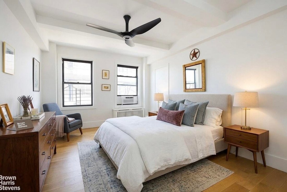 Co Op in New York, New York, United States 5 - 18273527