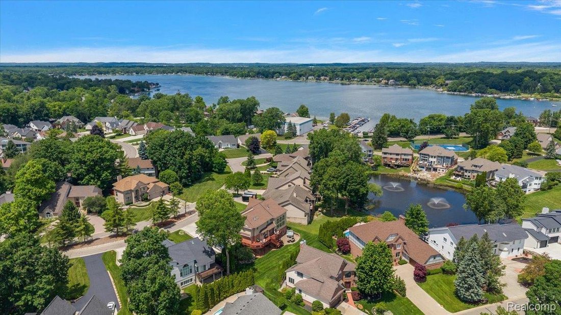 House in Orchard Lake Village, Michigan, United States 5 - 18286005