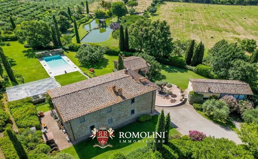 Villa in Santa Firmina, Arezzo, Tuscany 1