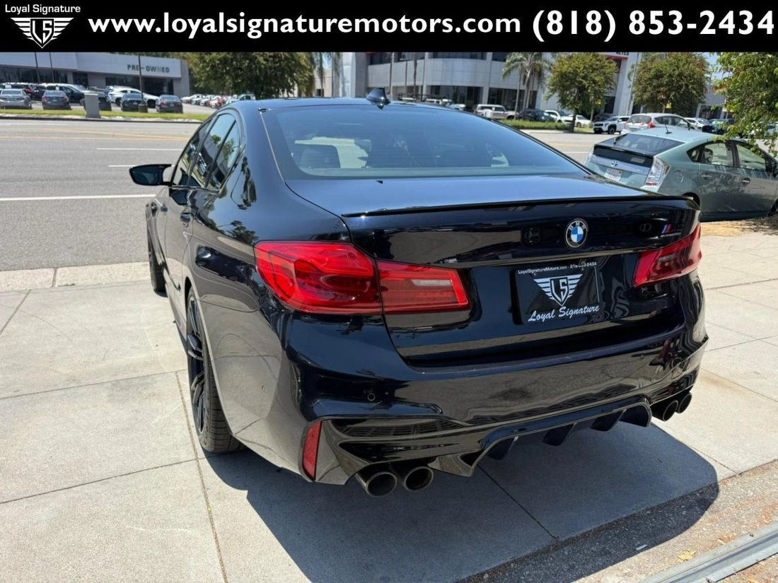 Sedan in Van Nuys, CA, United States 5 - 18287348